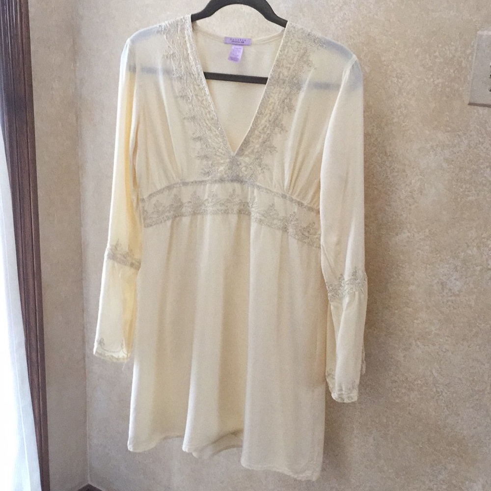 Vanesska for Calypso swim cover up, size medium